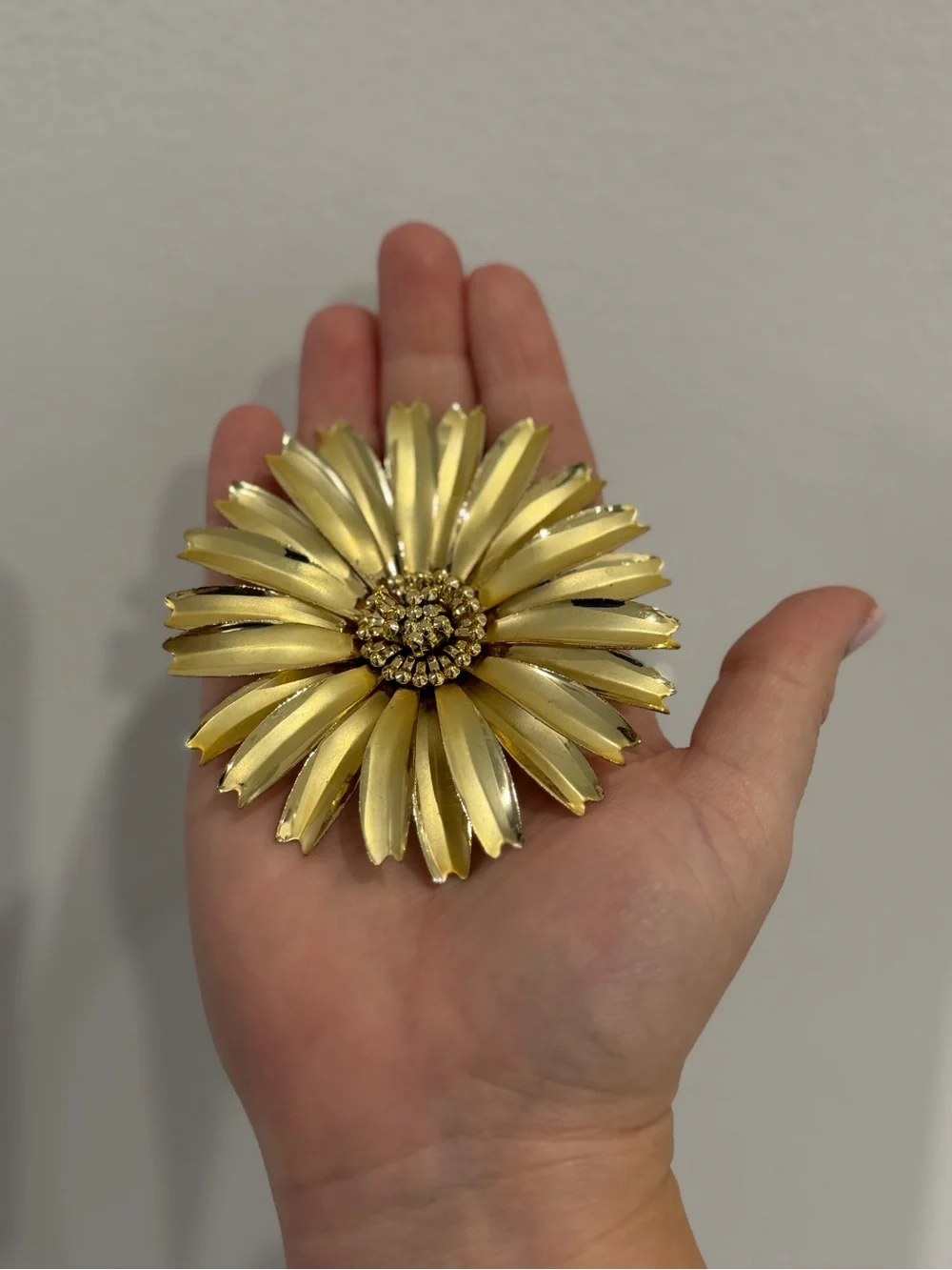 Vintage Gold Floral Statement Brooch